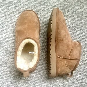 Ugg ultra mini boot in chestnut